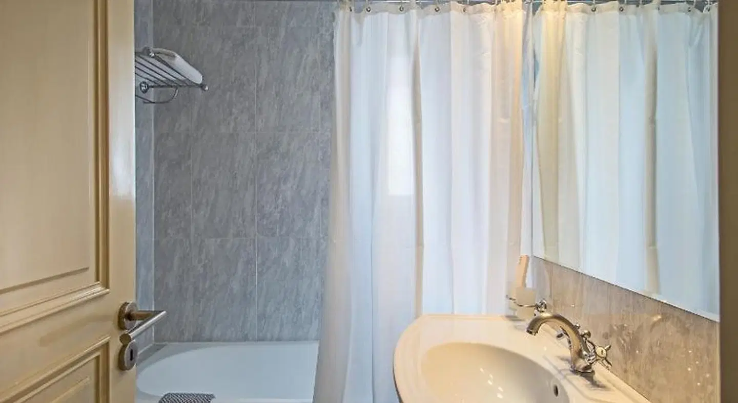 Stratos Vassilikos Badezimmer