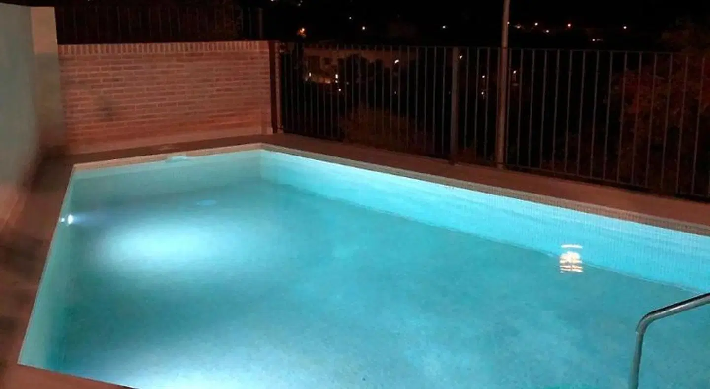Los Cigarrales Hallenbad