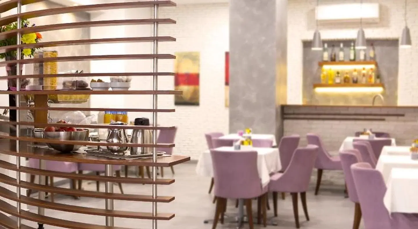 Pan Hotel Restaurant