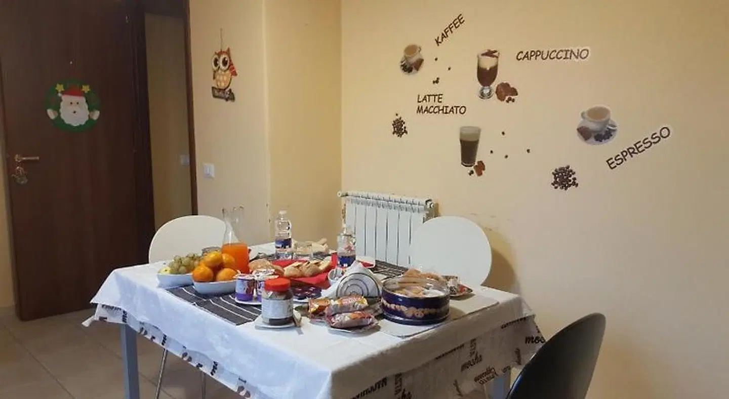 B&B Lavika Pedara Restaurant