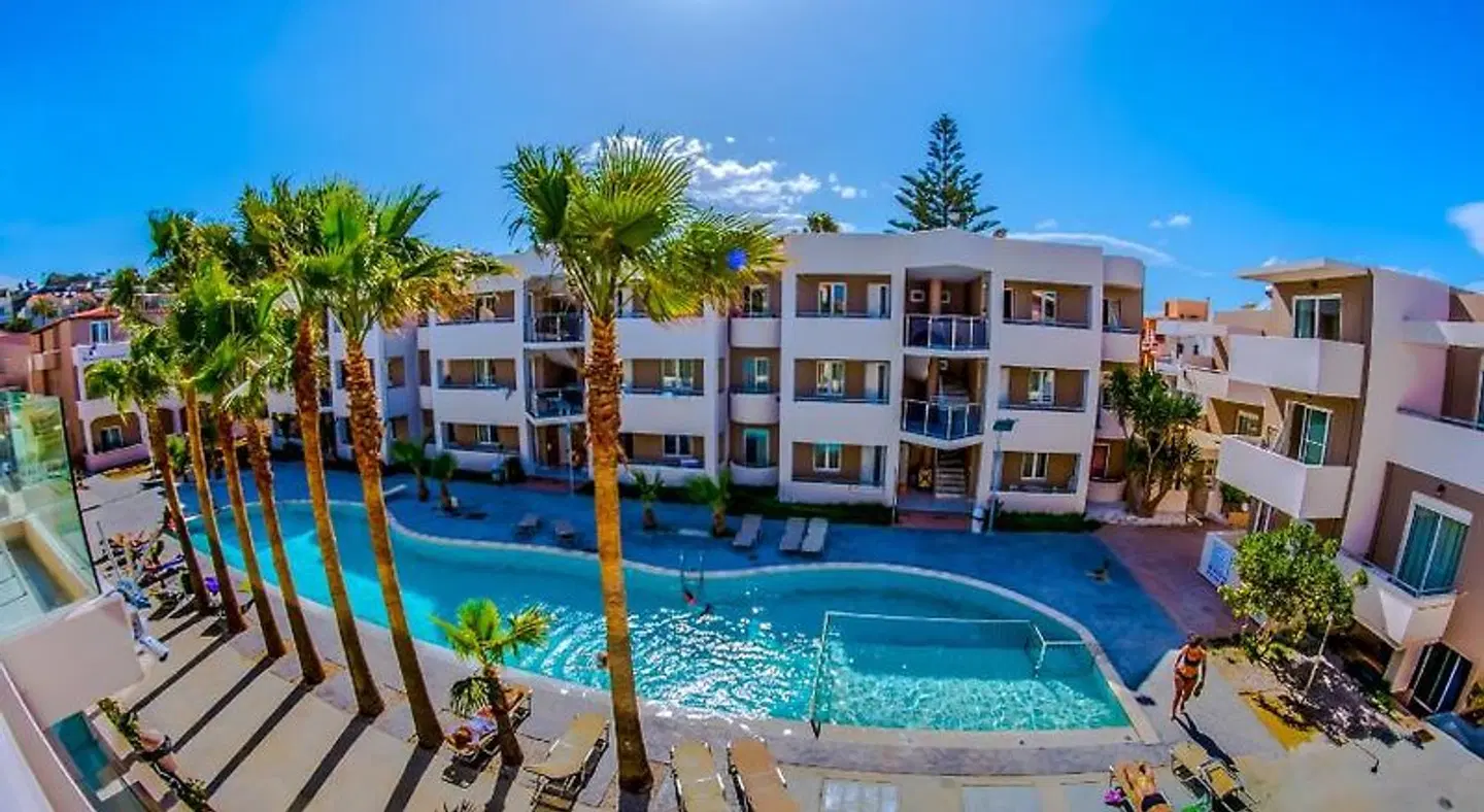 Marika Hotel OUTDOOR_POOL
