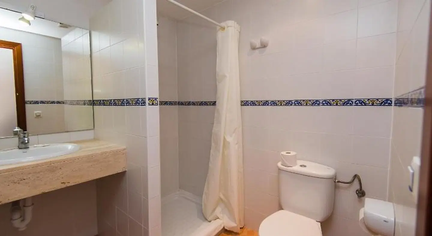 Hostal Cala Ratjada Badezimmer