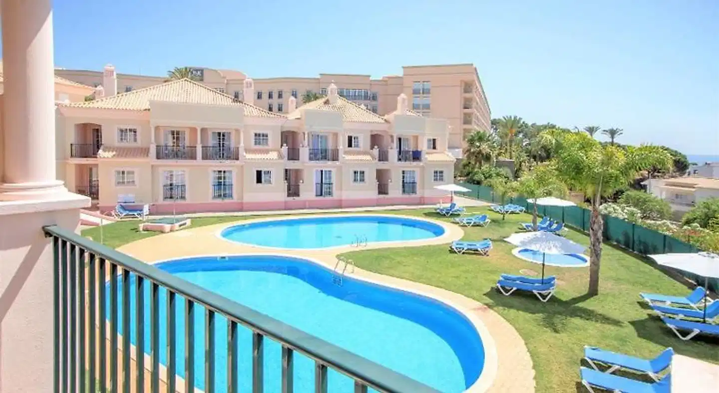 Aqua-Mar Moon Dreams Apartotel Pool