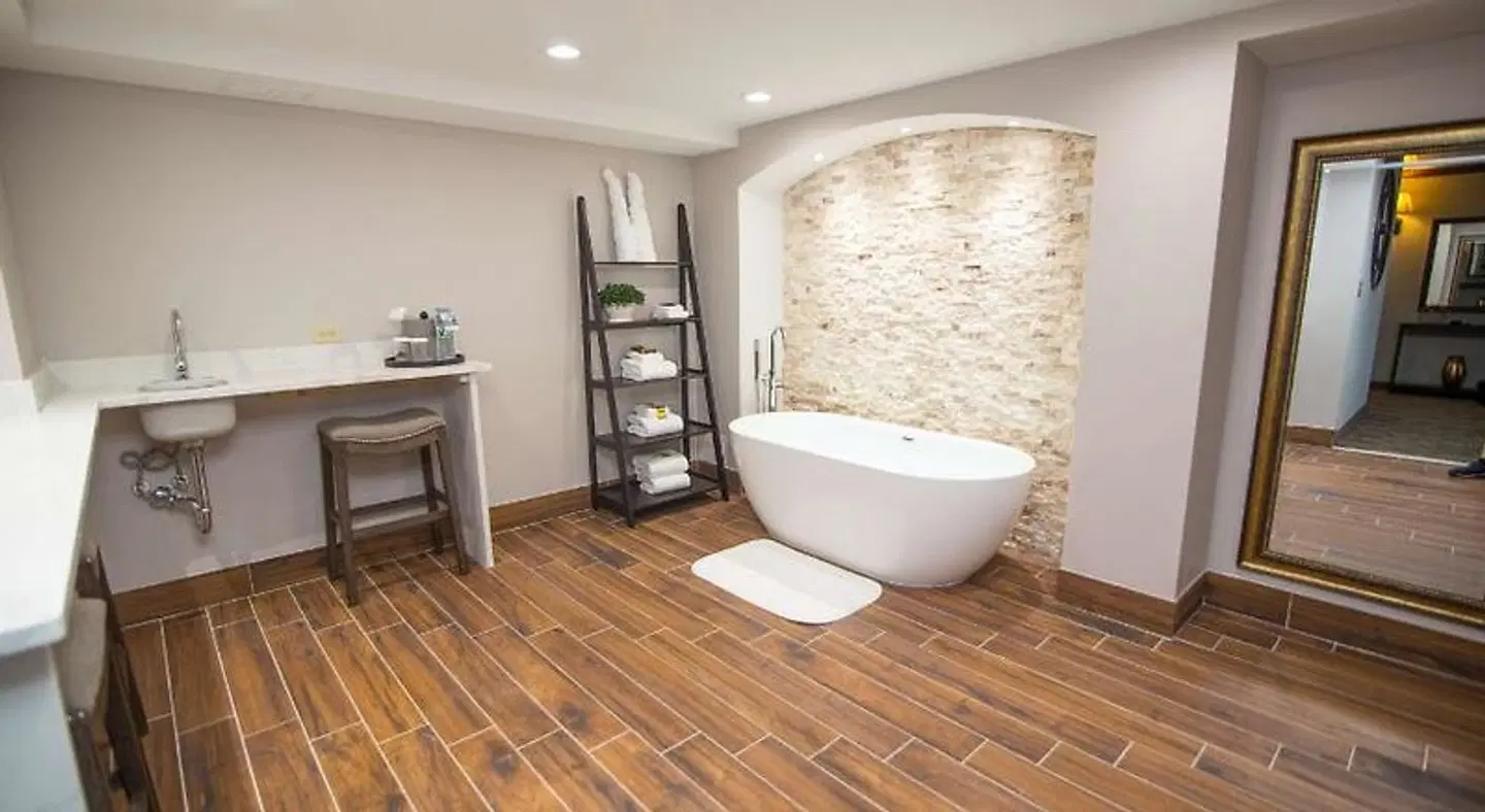 Best Western Plus Fairfield Executive Inn Badezimmer