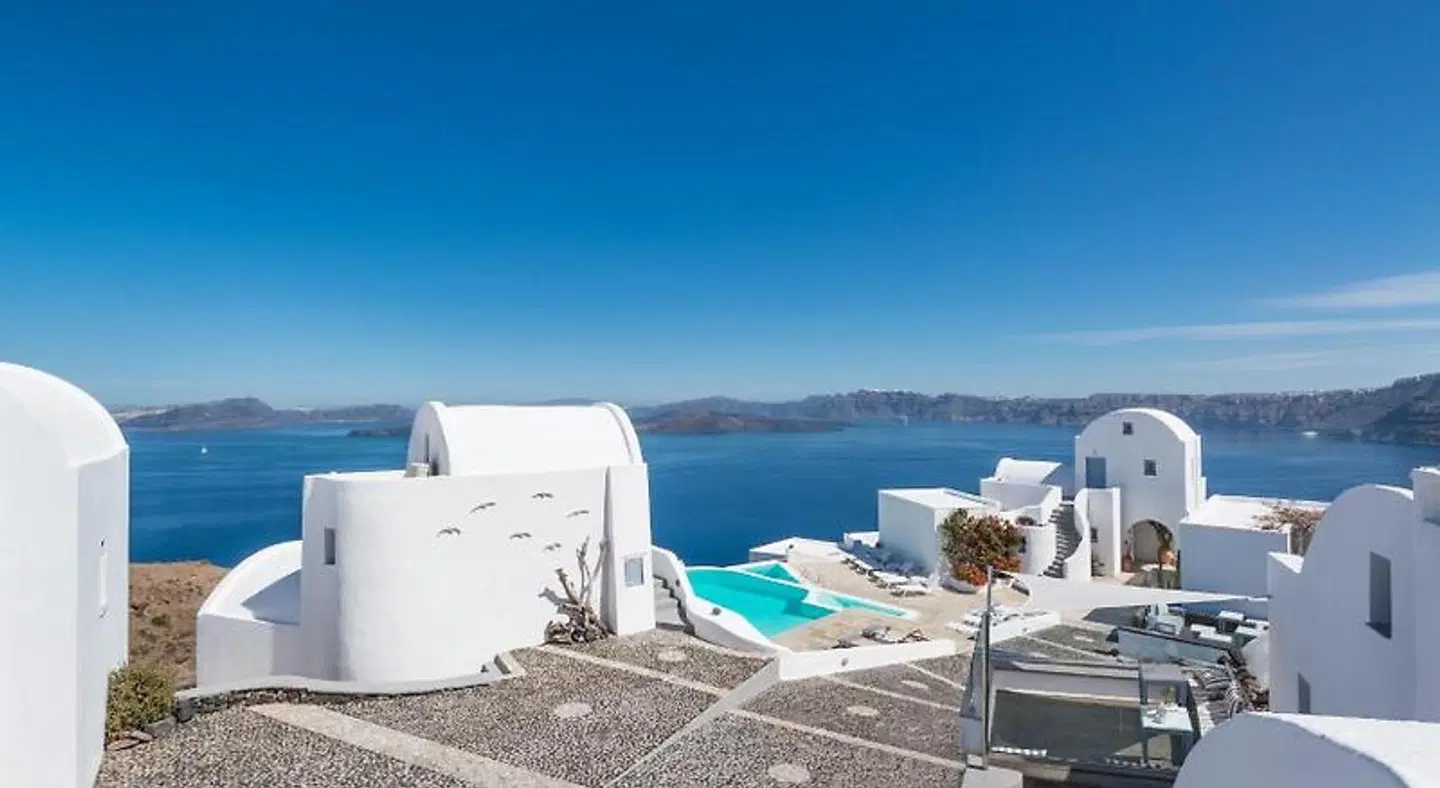 Apanemo Hotel & Suites EXTERIOR