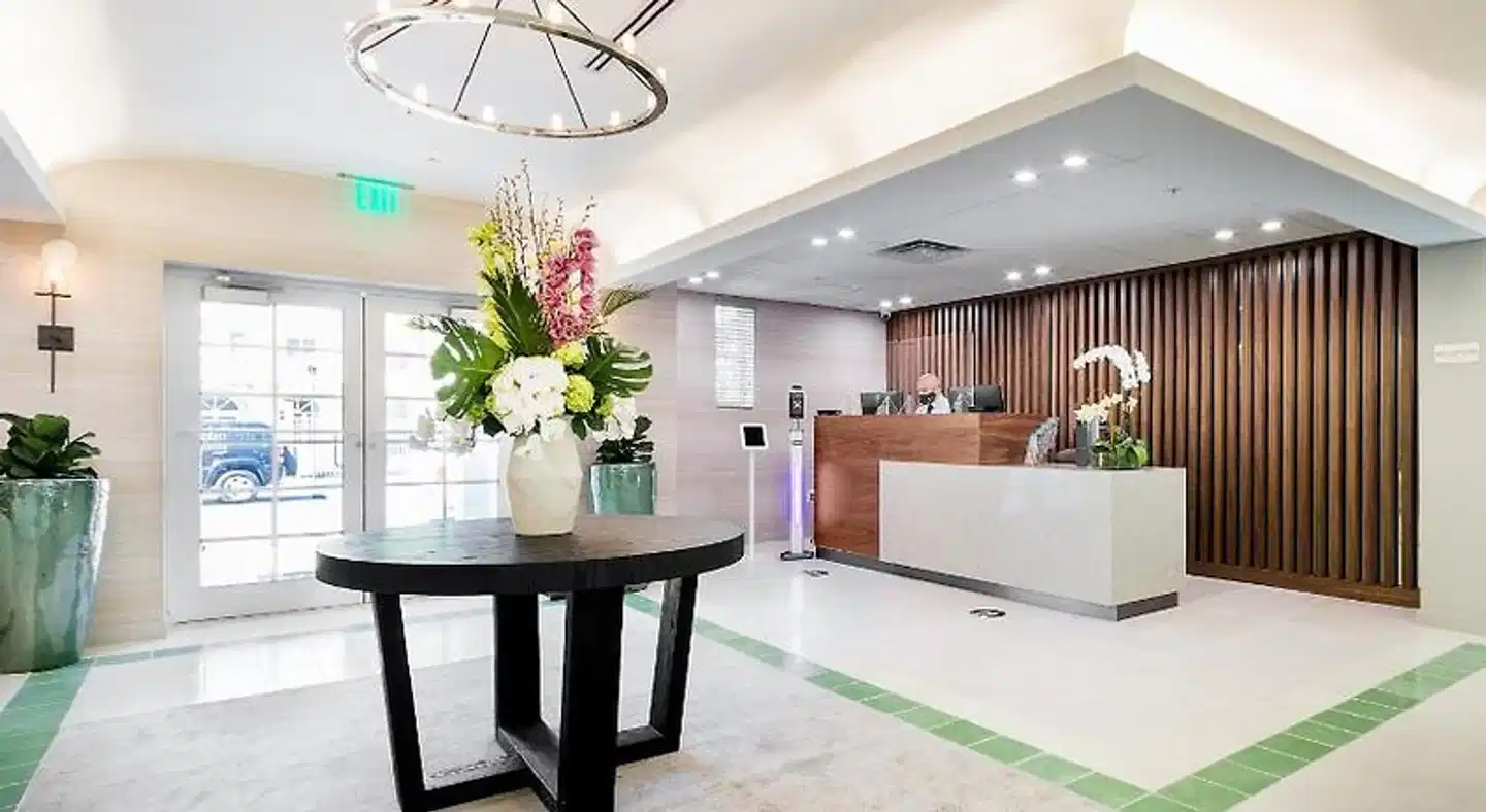 Iberostar Waves Miami Beach Lobby