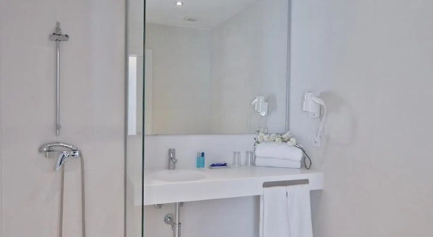 Sagitario Petit Ciutadella Badezimmer