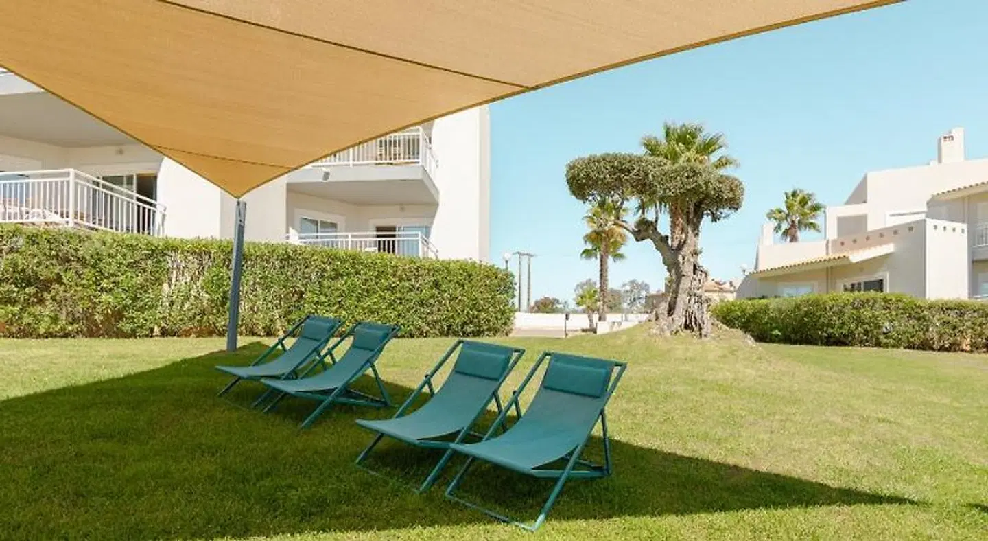 Placid Village Garten