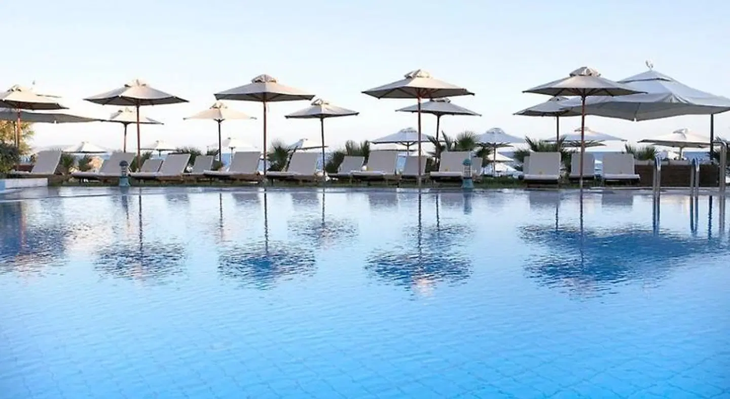 Thalassa Beach Resort & Spa (Adults Only) OUTDOOR_POOL