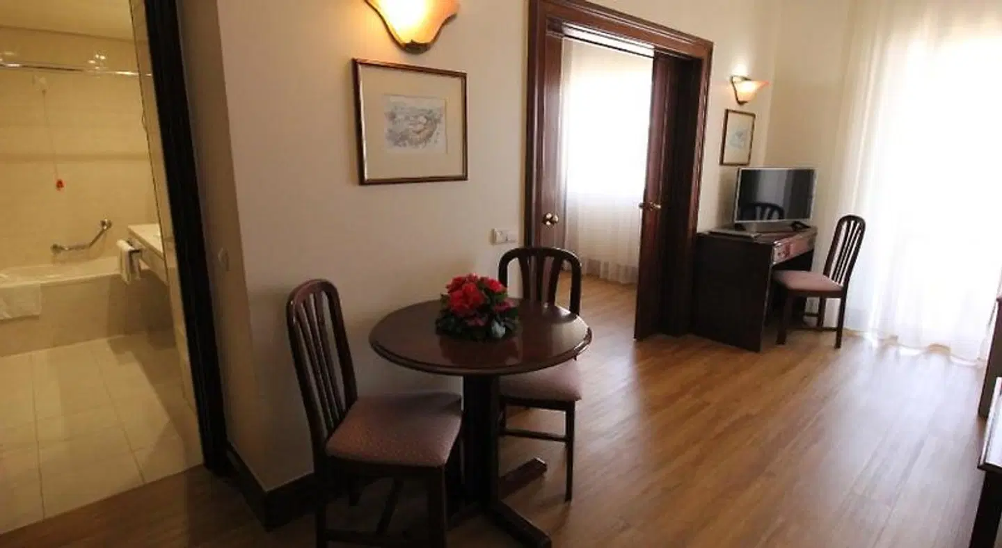 Suite Hotel Jardins Da Ajuda ROOM_EXAMPLE