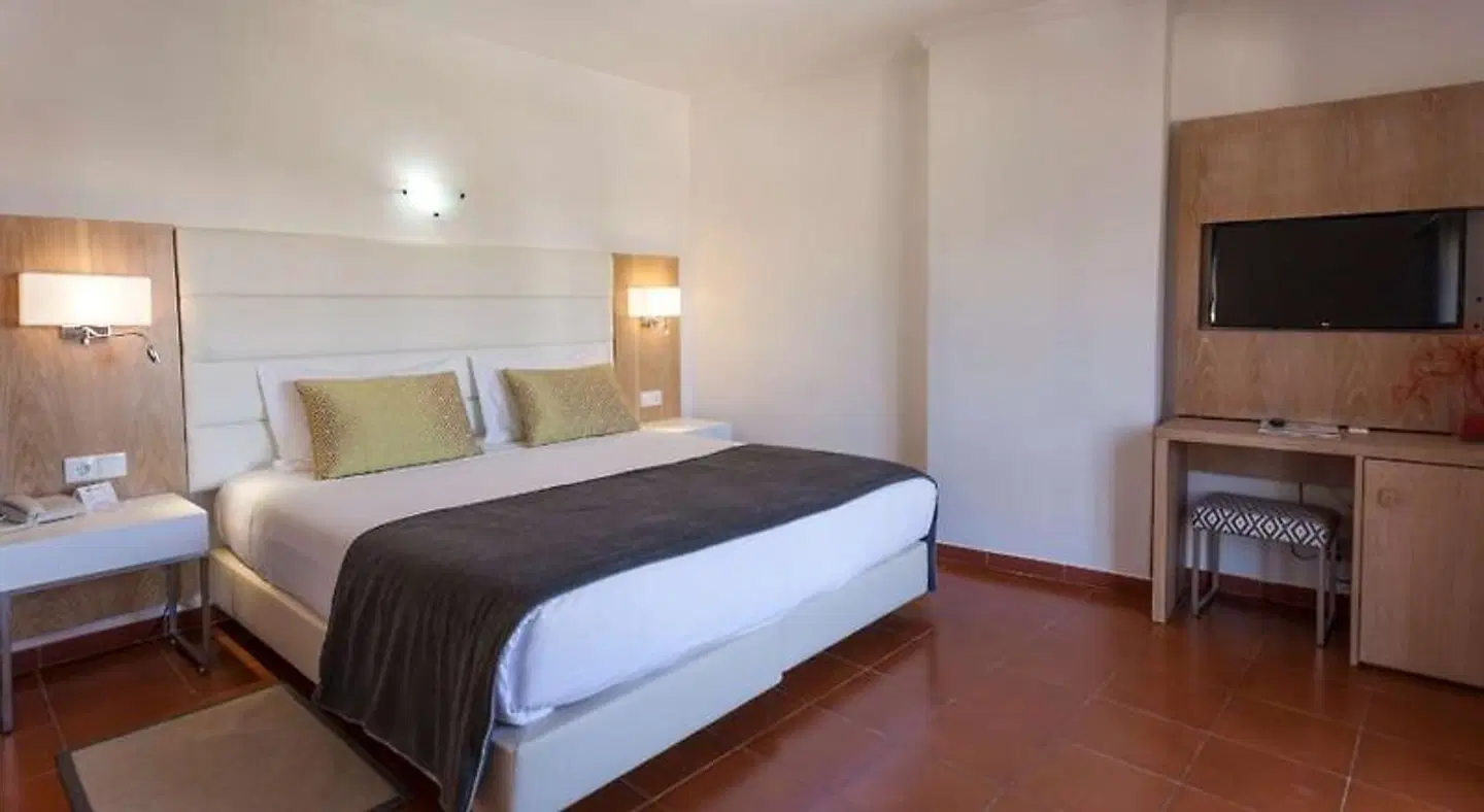 Best Western Hotel Dom Bernardo ROOM_EXAMPLE