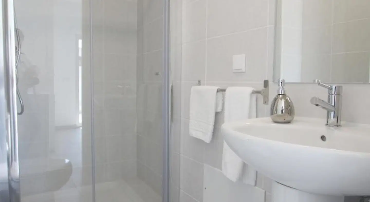 Guest House Lovely Swan Badezimmer