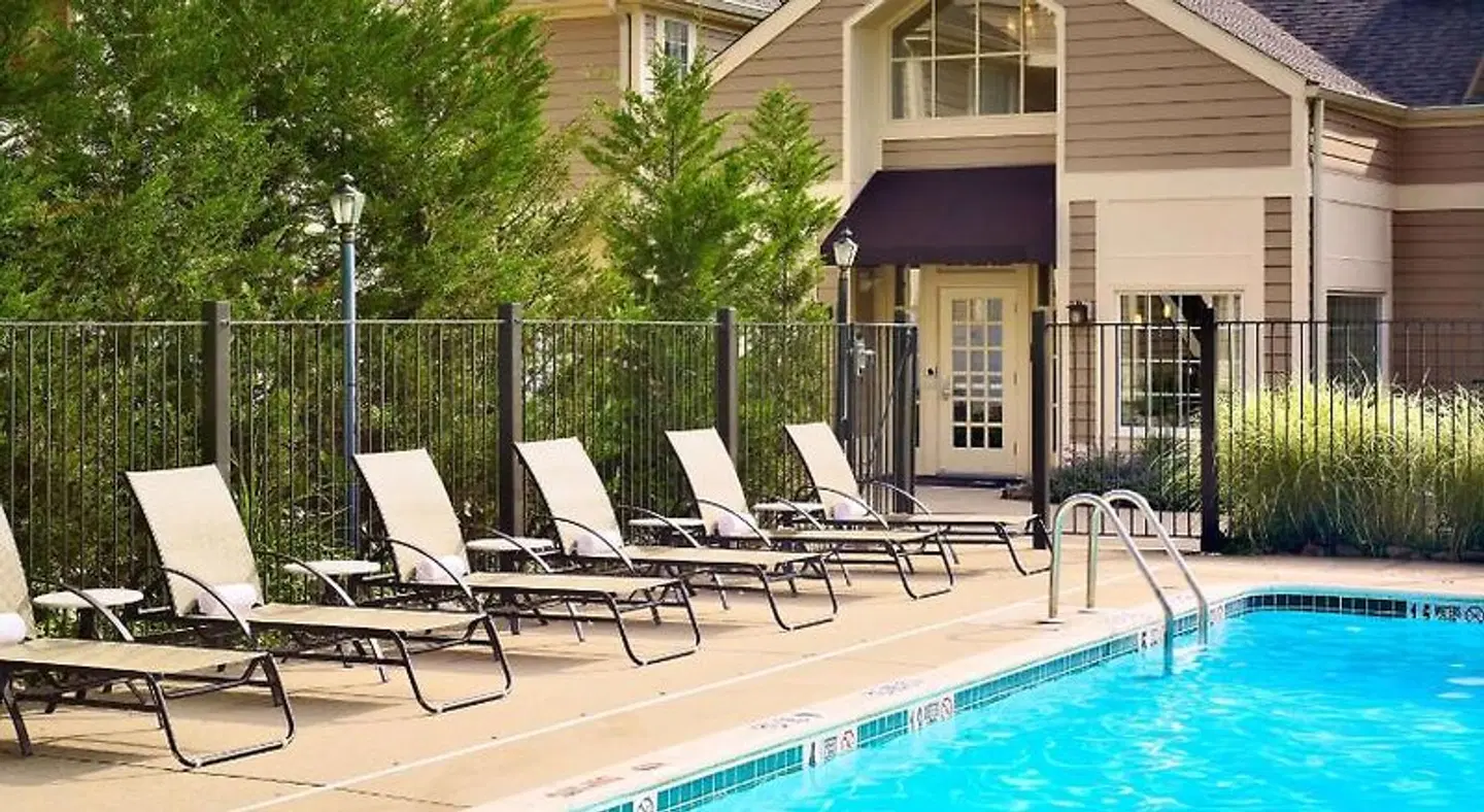 Sonesta ES Suites Princeton OUTDOOR_POOL