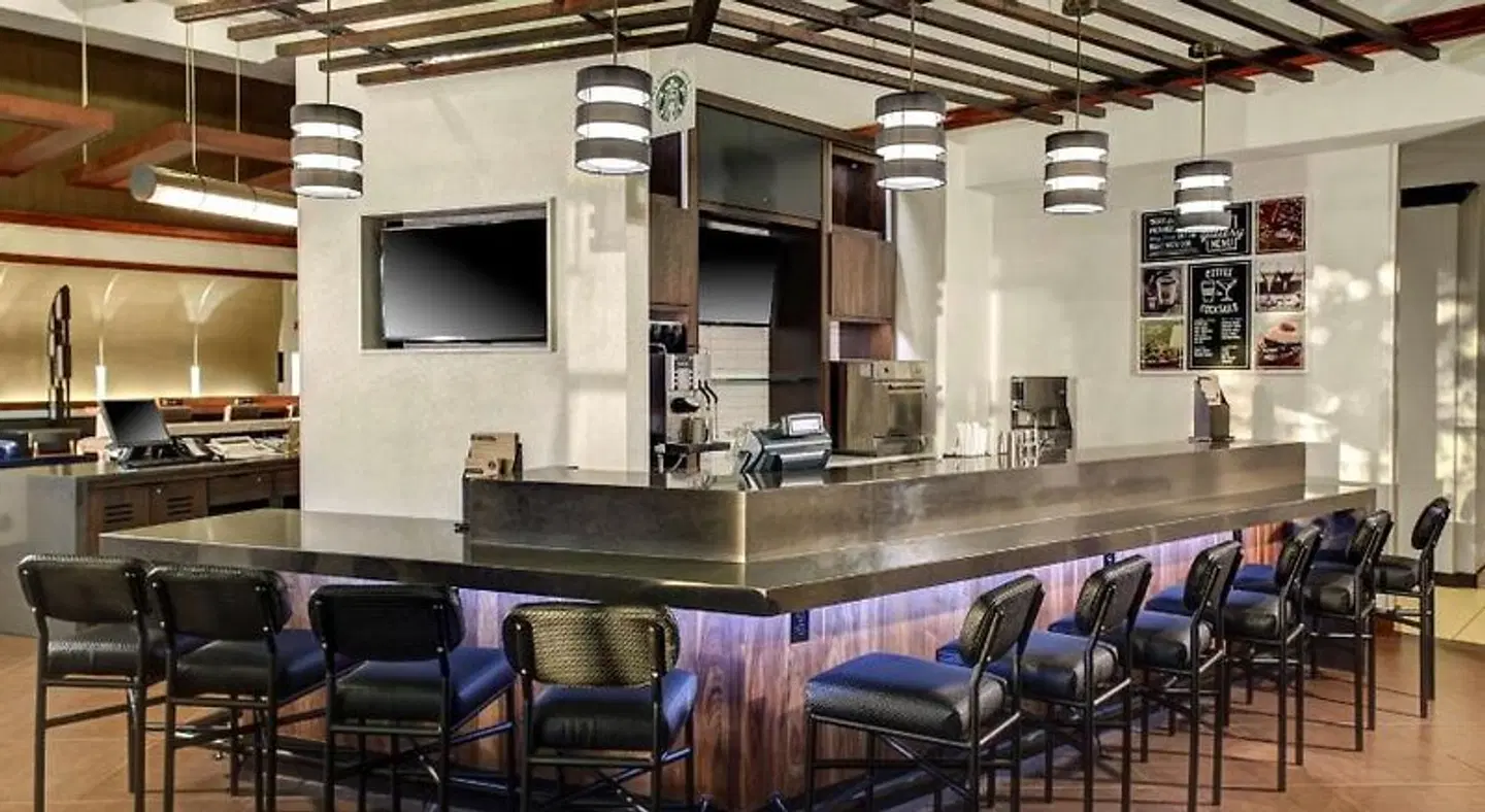 Hyatt Place Lakeland Center Bar