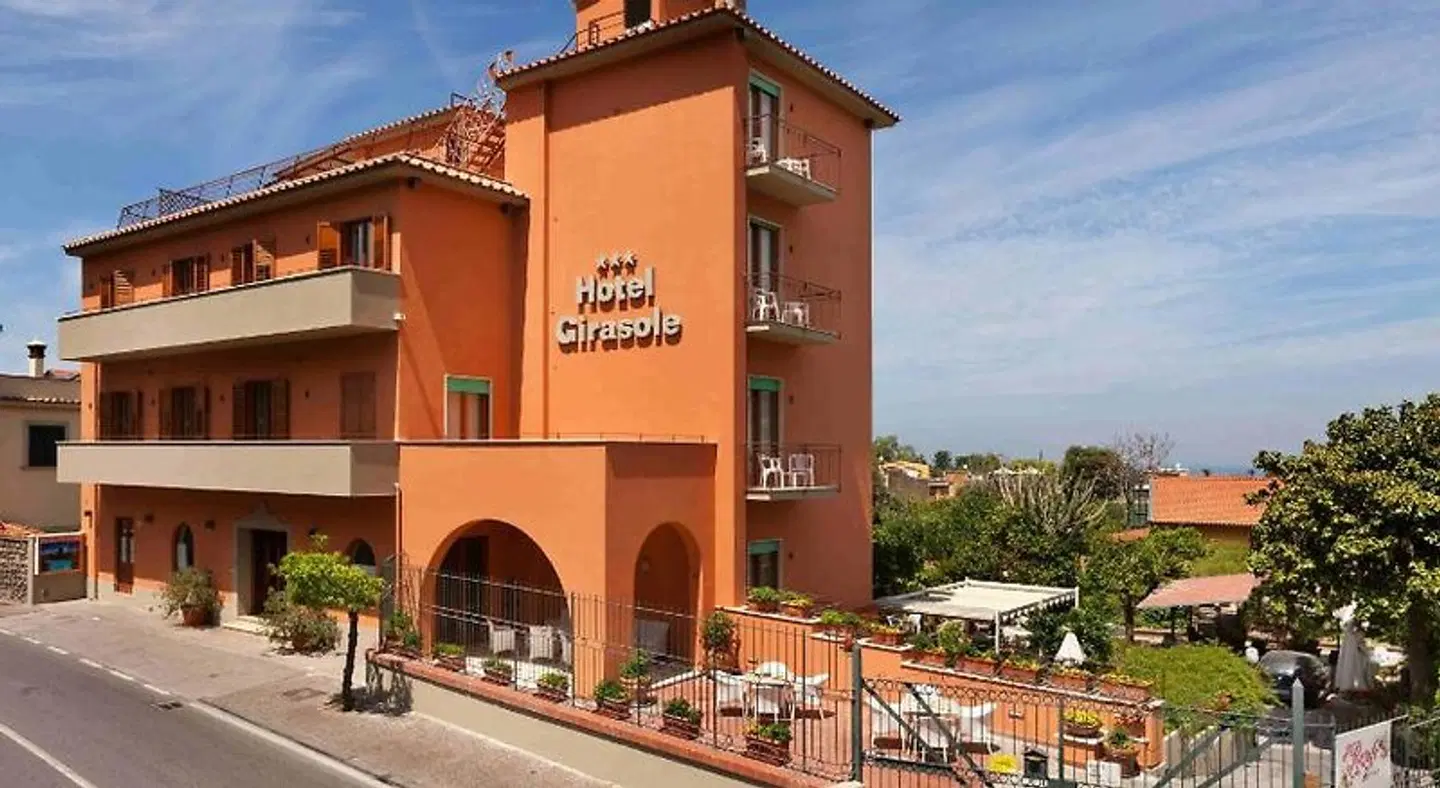 Girasole EXTERIOR