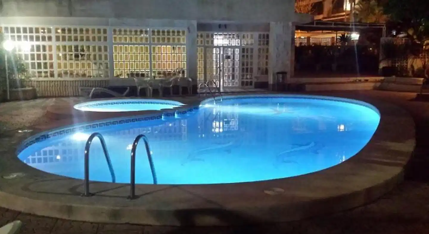 Apartamentos Maria Victoria Hallenbad