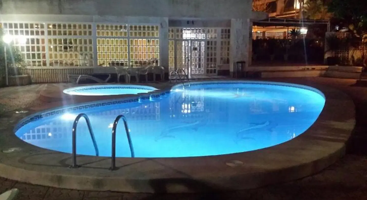 Apartamentos Maria Victoria Hallenbad