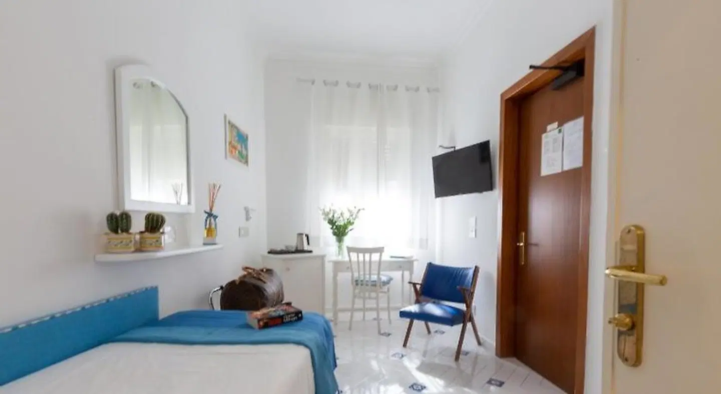 Villa Di Sorrento ROOM_EXAMPLE