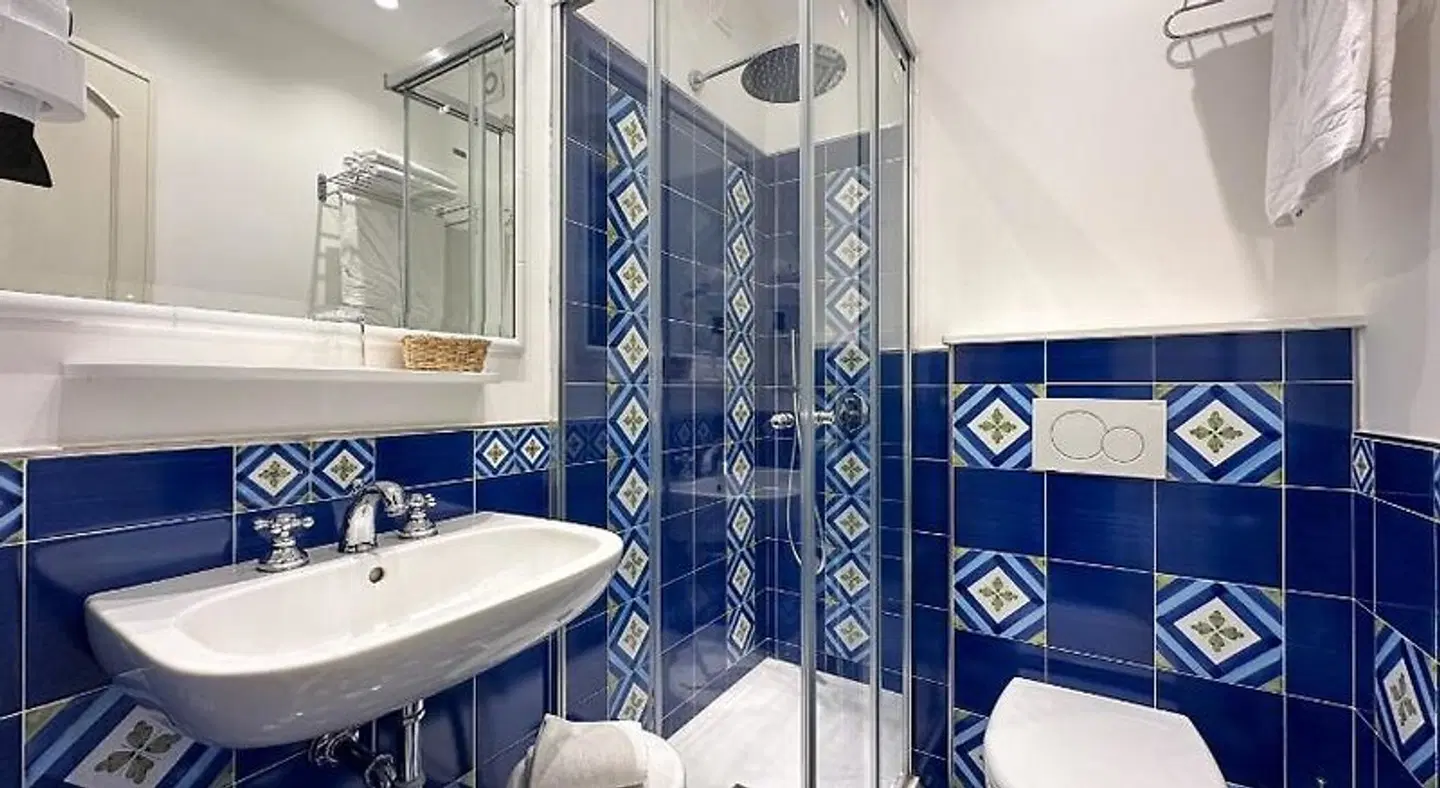 Villa Di Sorrento Badezimmer