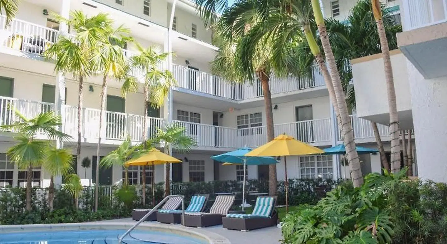 Coral Reef at Key Biscayne EXTERIOR
