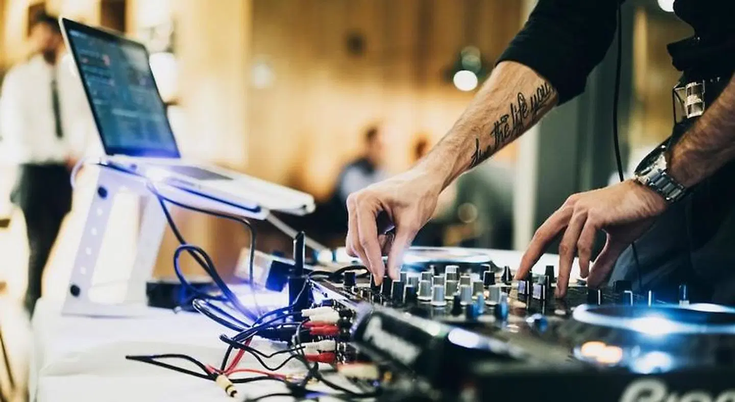 Dear Hotel Madrid Tiere