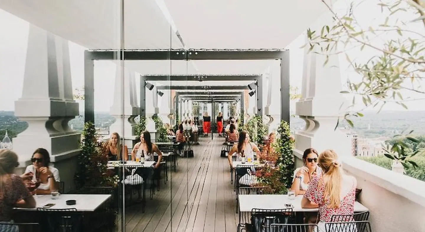 Dear Hotel Madrid Terrasse