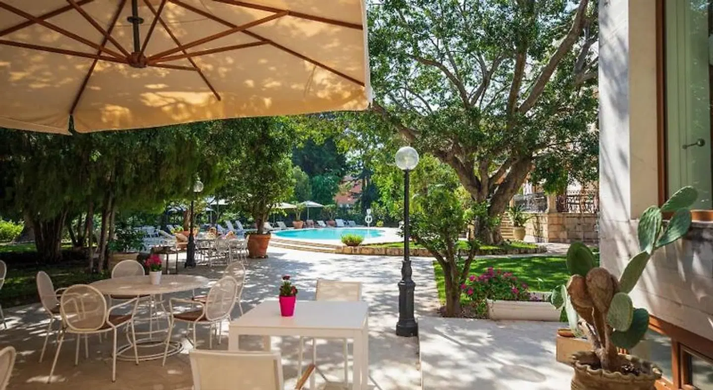 Parco delle Fontane Terrasse