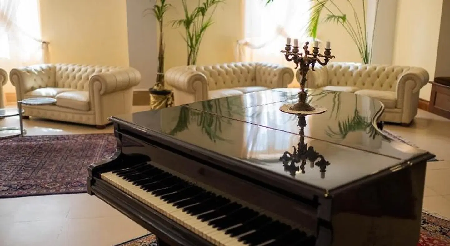 Parco delle Fontane Hallenbad