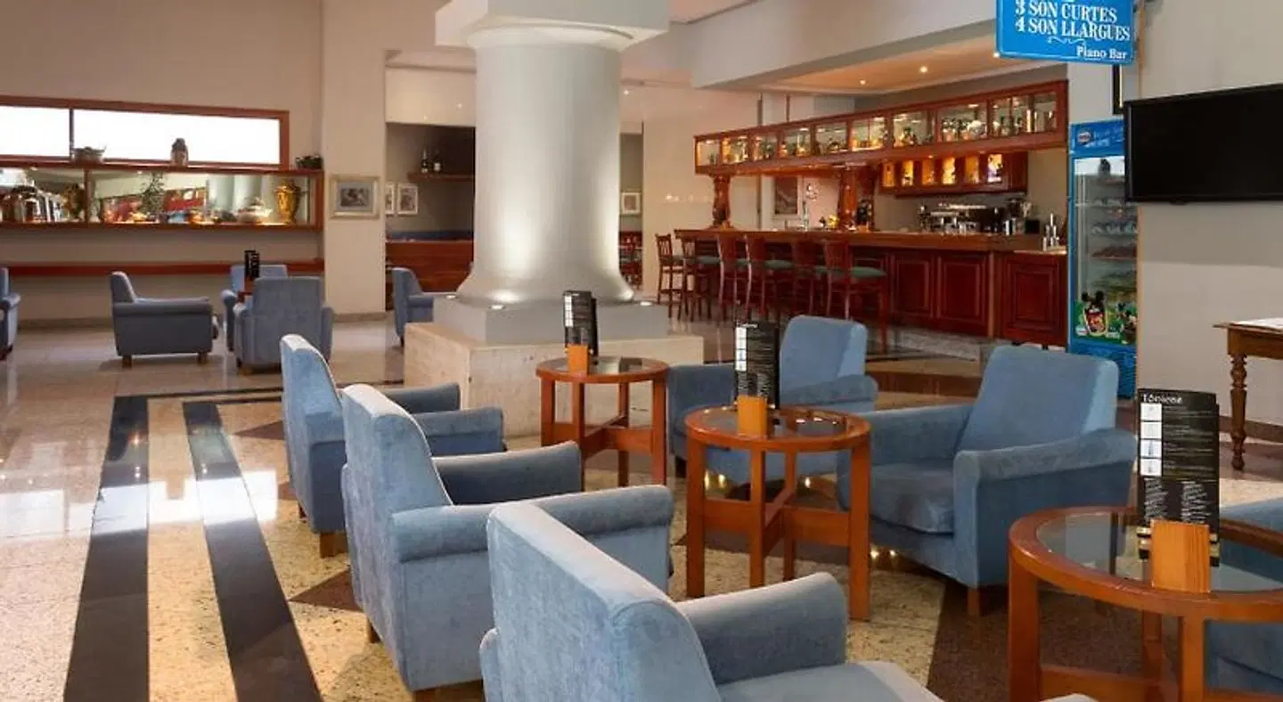 Hotel ILUNION Les Corts Spa Bar