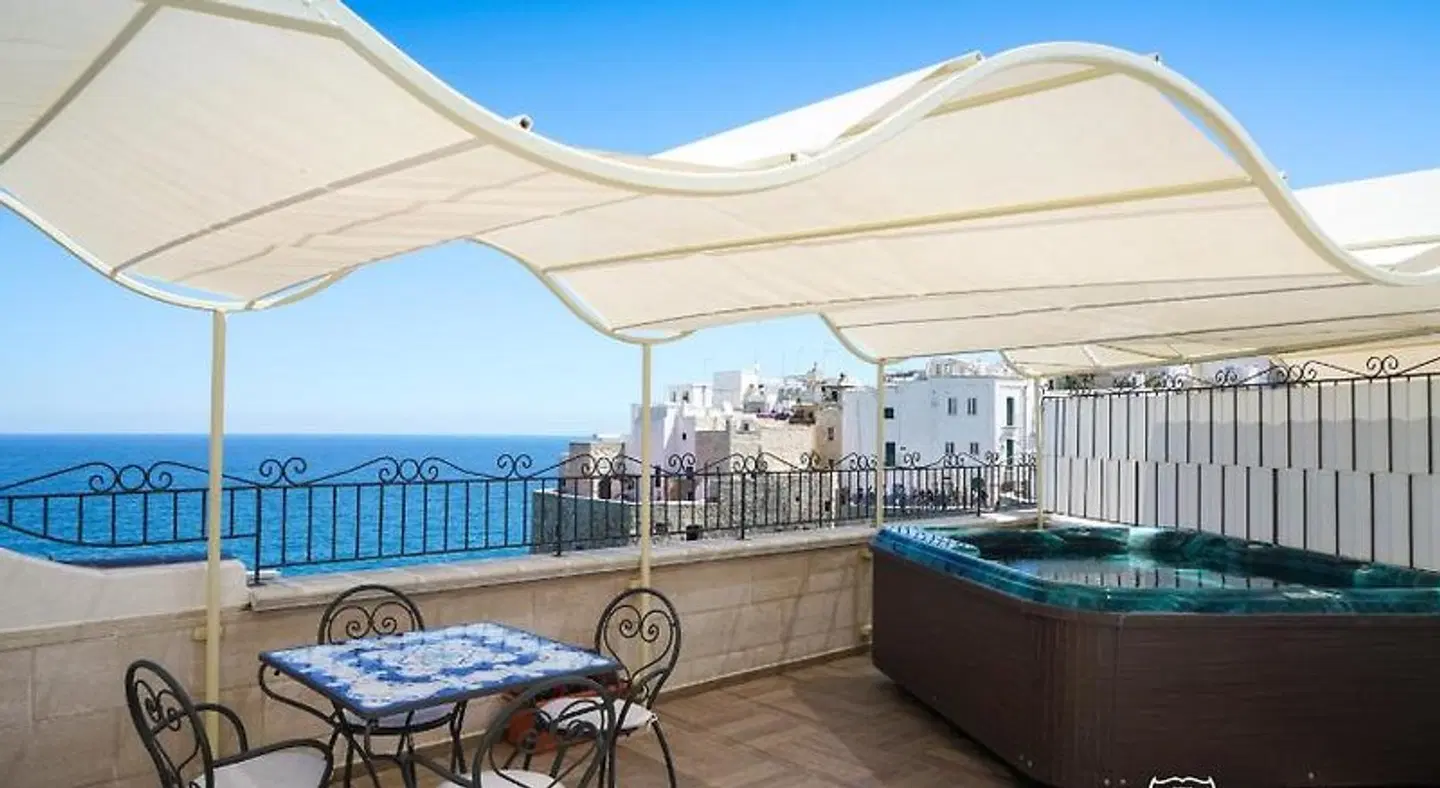 Covo dei Saraceni Terrasse