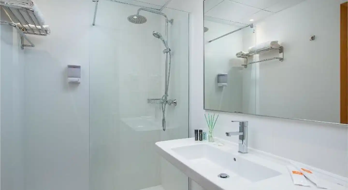 Apartamentos Carlos V Badezimmer