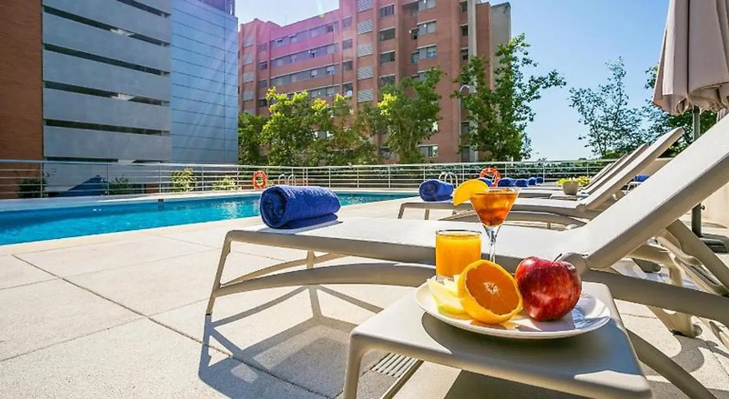 Sercotel Madrid Aeropuerto Terrasse