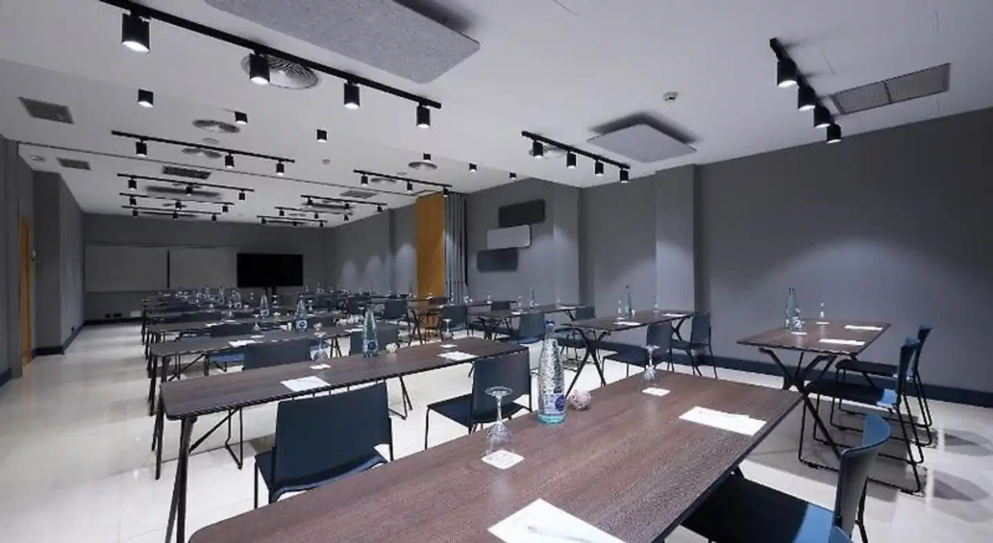 Catalonia La Maquinista Konferenz