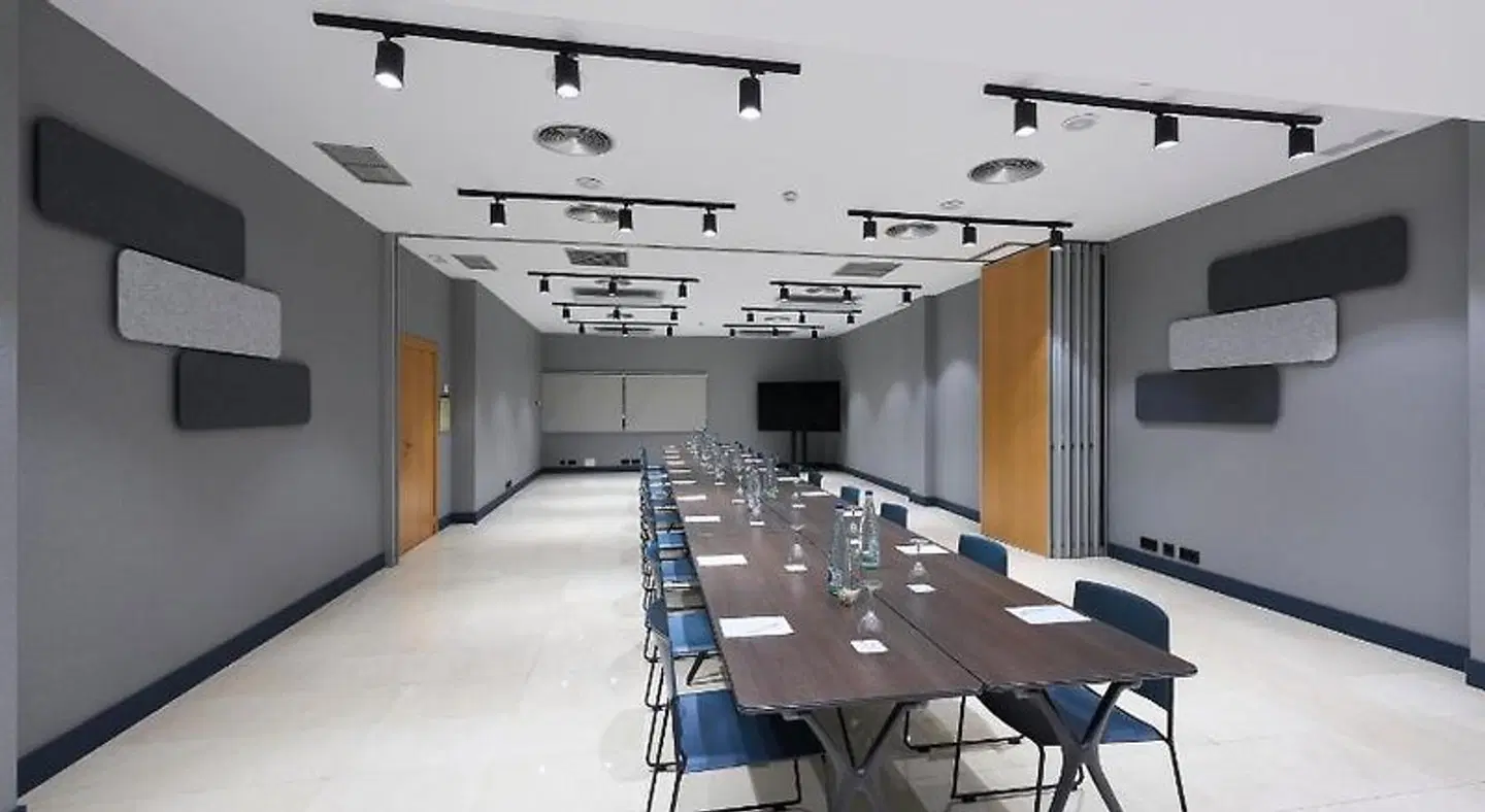 Catalonia La Maquinista Konferenz