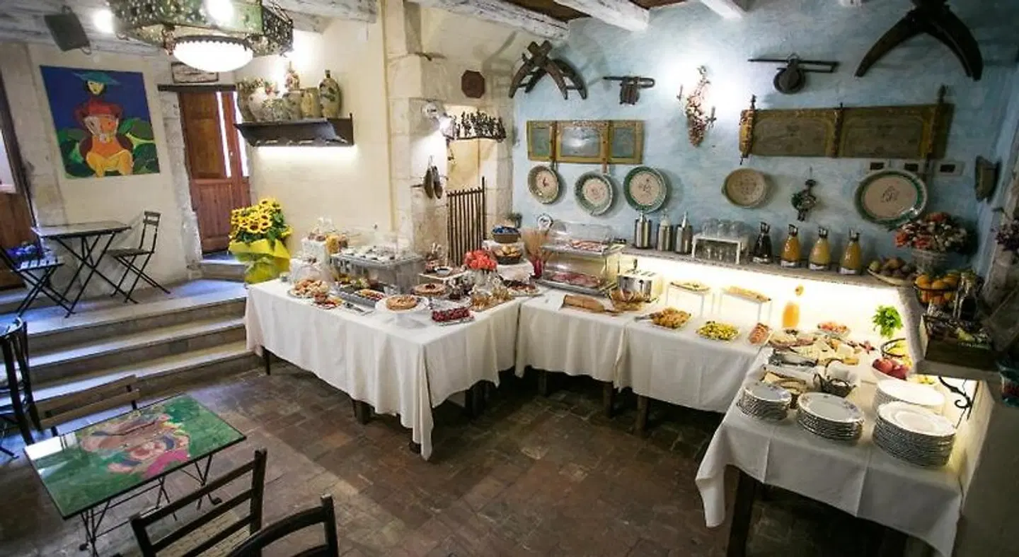 Henry's House Restaurant