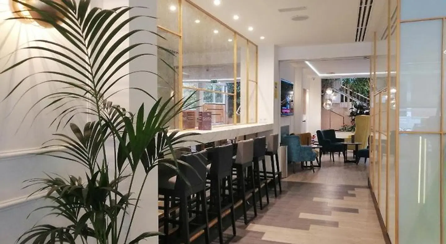 Gran Versalles Bar