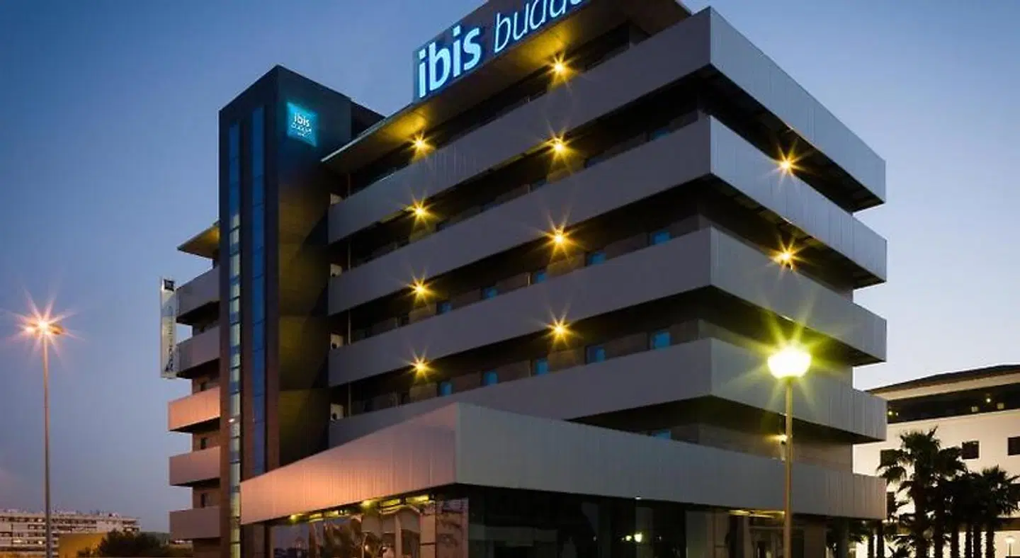 ibis budget Sevilla Aeropuerto EXTERIOR