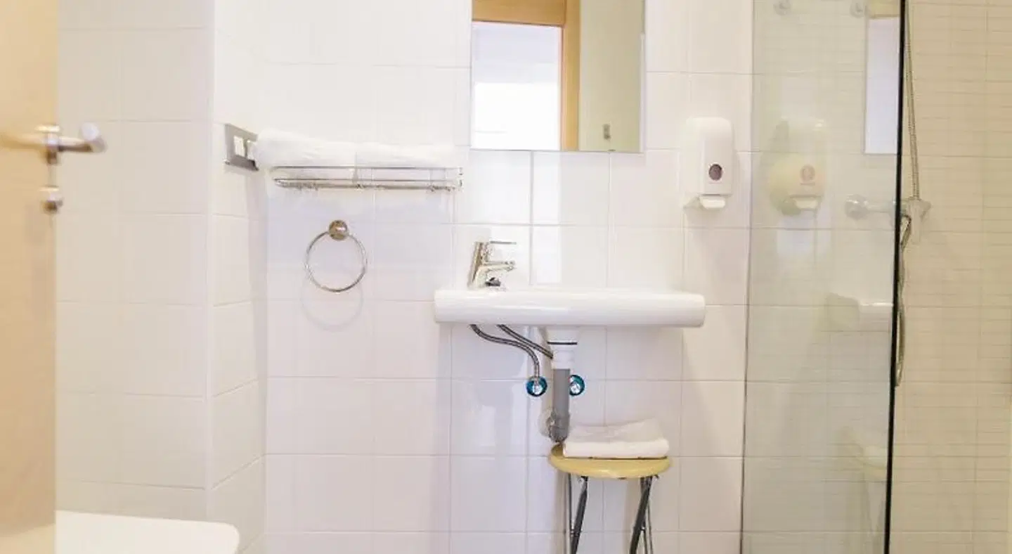 Apartamentos Tito Badezimmer
