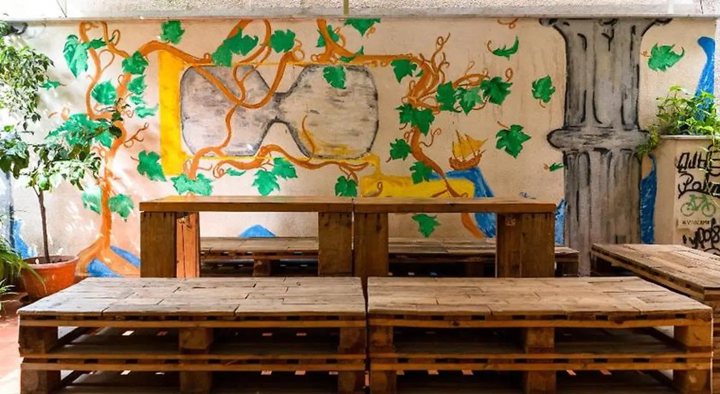 A Casa di Amici Hostel and Guesthouse MODEL_IMPRESSION