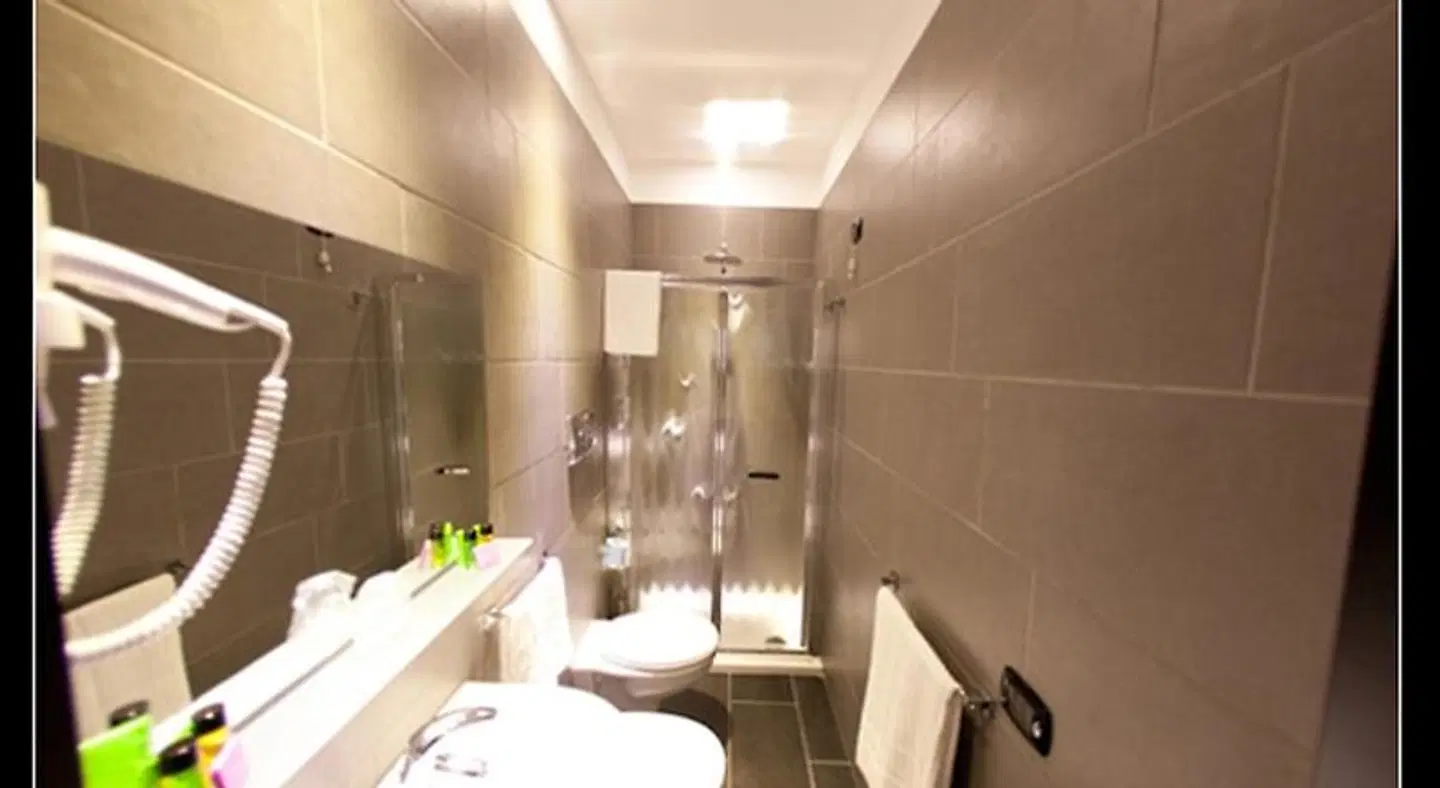 Fly Boutique Hotel Badezimmer