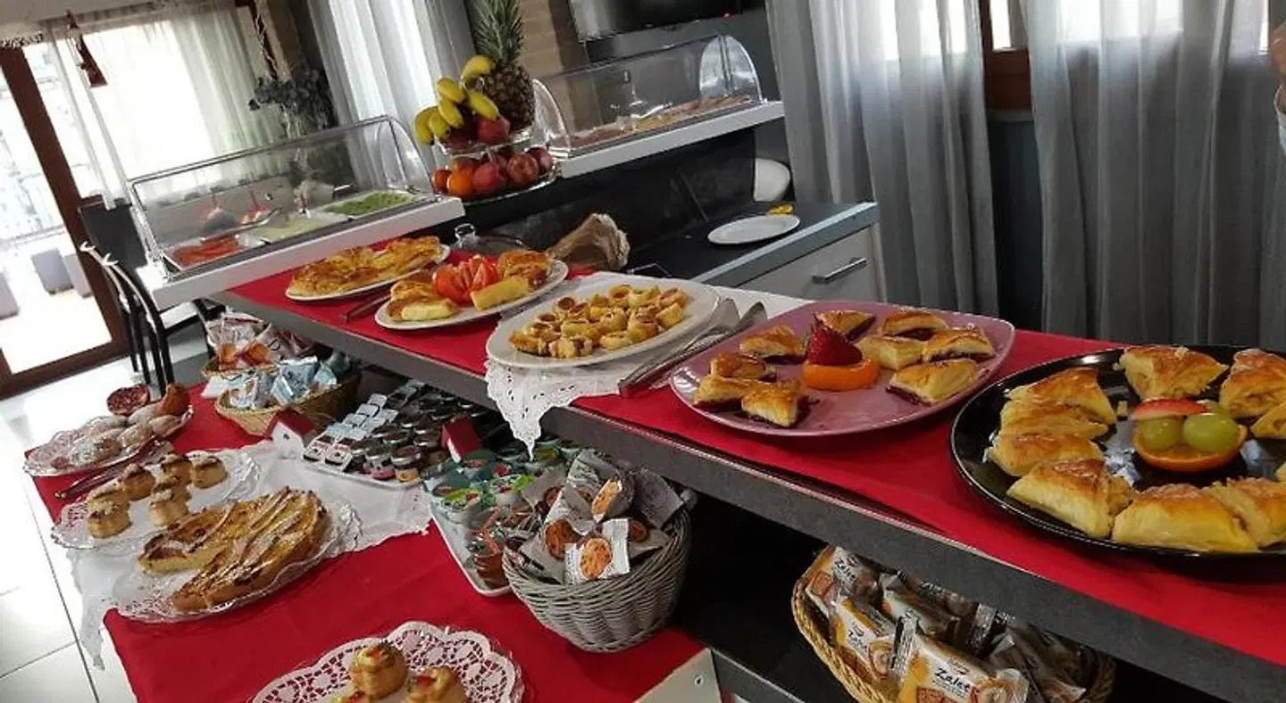 Fly Boutique Hotel Restaurant