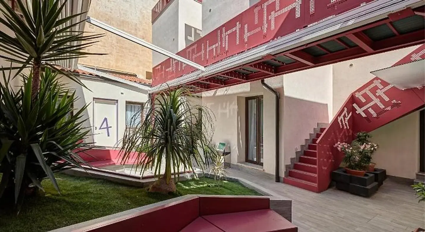 Hospitality Hotel EXTERIOR