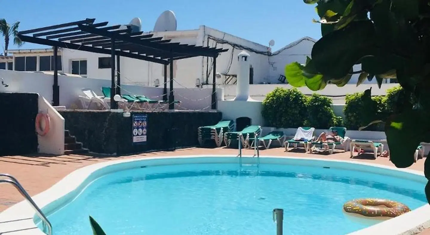 Apartamentos Maribel OUTDOOR_POOL