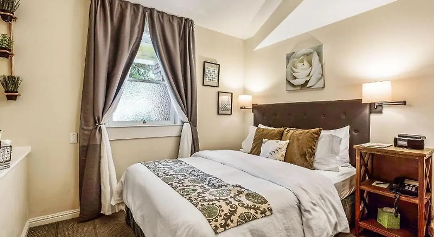 The Parker Guest House ROOM_EXAMPLE