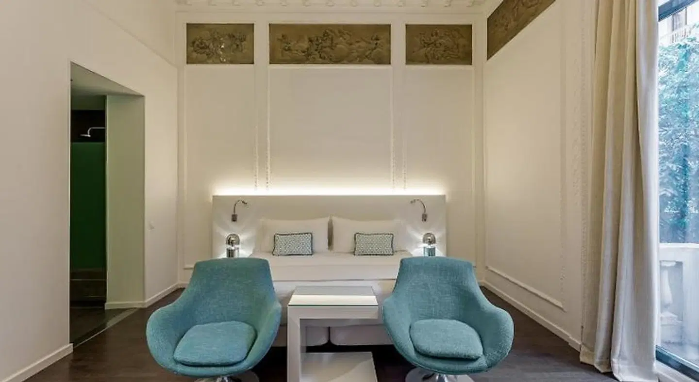 Room Mate Carla ROOM_EXAMPLE