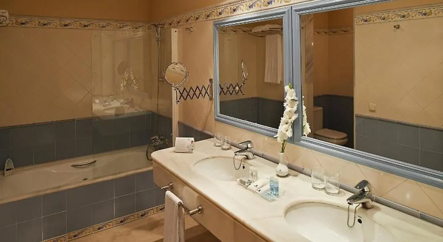 Hipotels Barrosa Garden Badezimmer