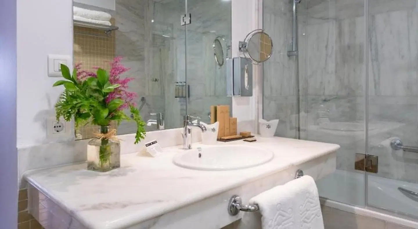 Parador de Nerja Badezimmer