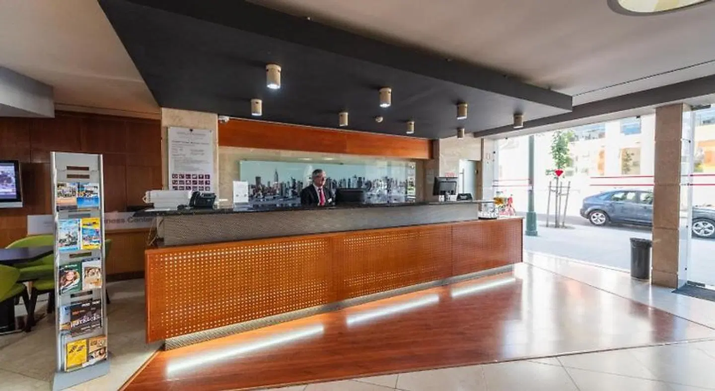 America Diamonds Hotel Bar