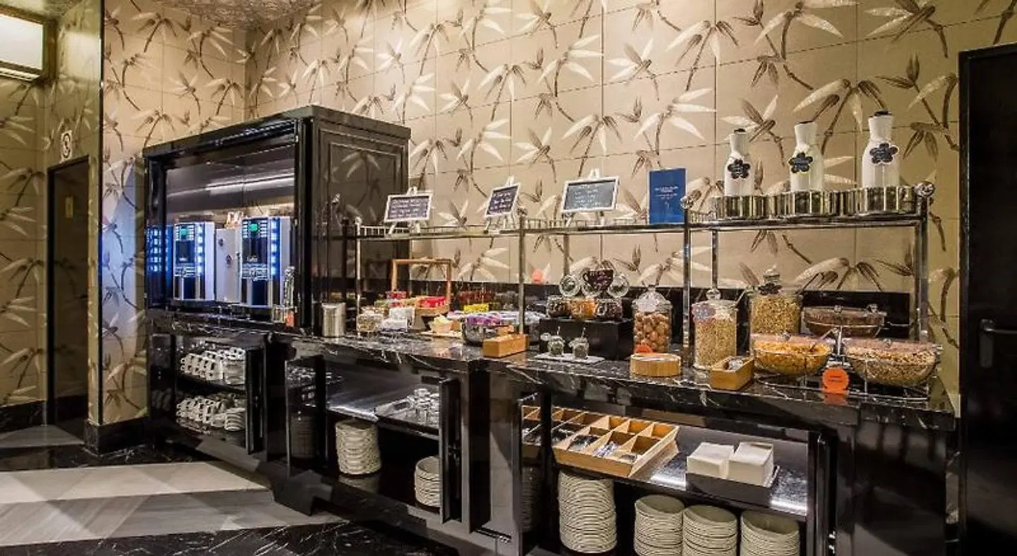 Room Mate Anna Restaurant