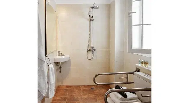 Lodgingmalaga Plaza Constitucion Badezimmer
